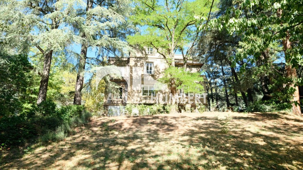 Maison à vendre, 302m², Saint-Étienne