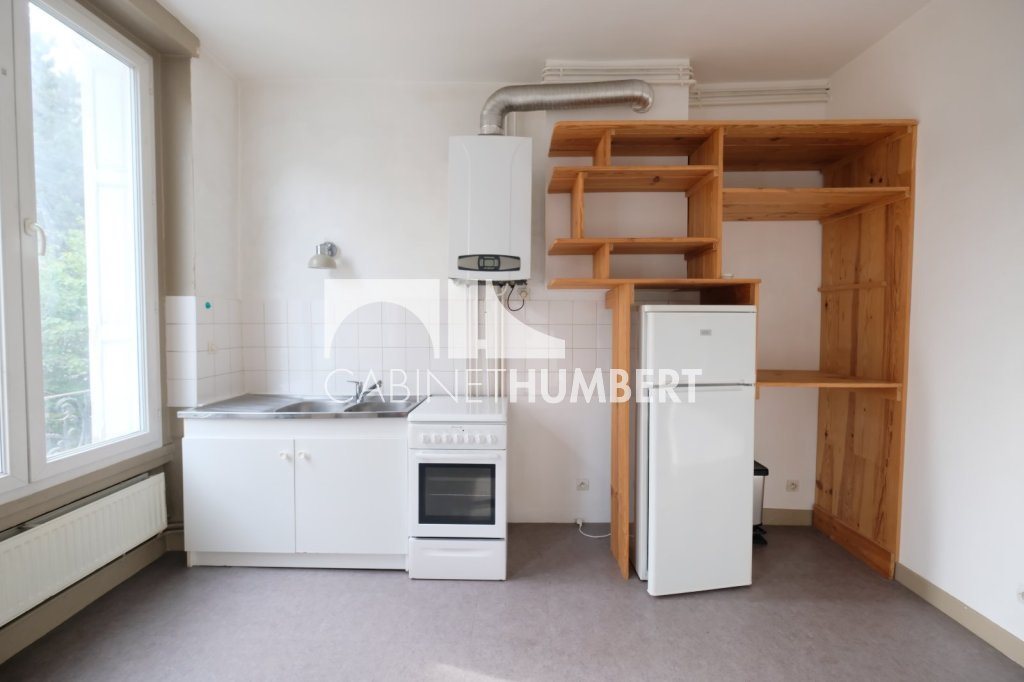 Appartement à louer, 28m², Saint-Etienne