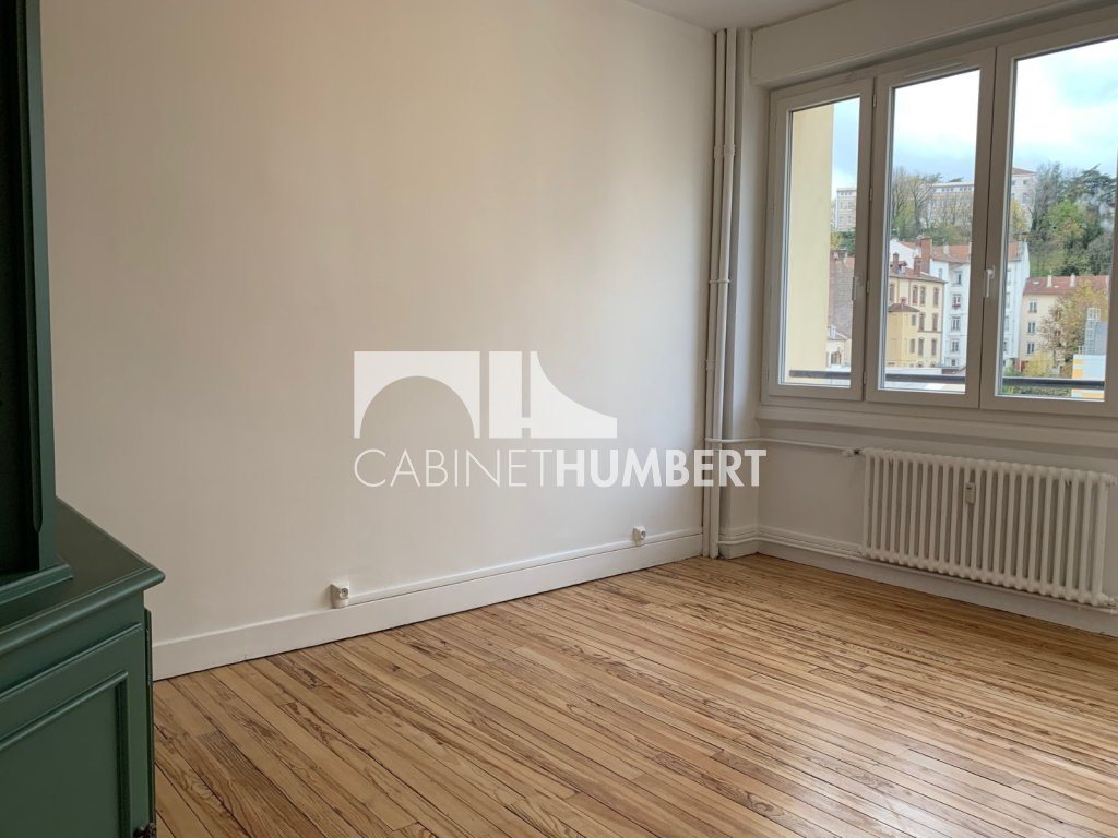 Appartement à louer, 34m², Saint-Etienne