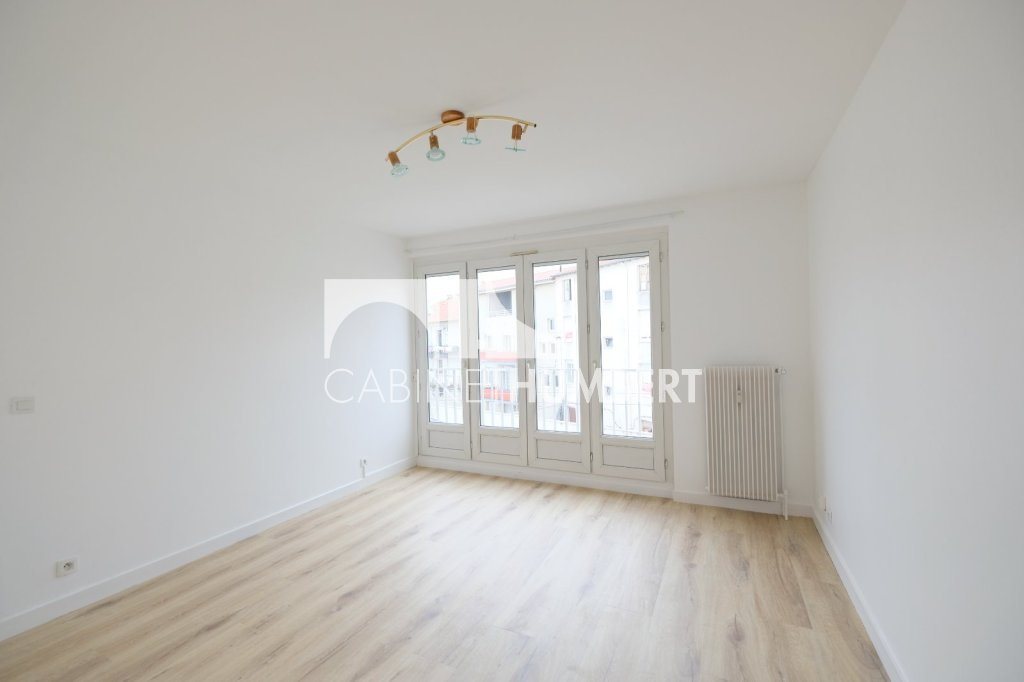 Appartement à louer, 46m², Saint-Etienne