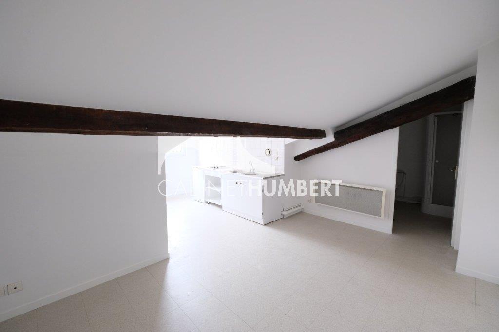 Appartement à louer, 18m², Saint-Etienne