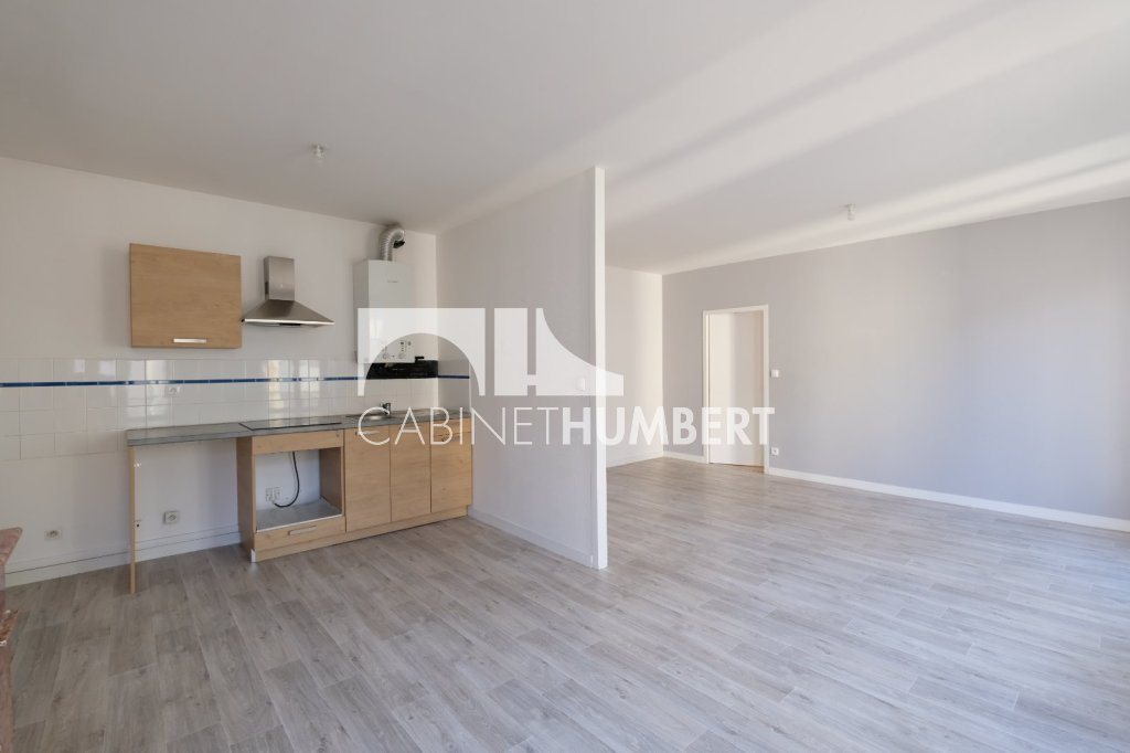 Appartement à louer, 79m², Saint-Etienne