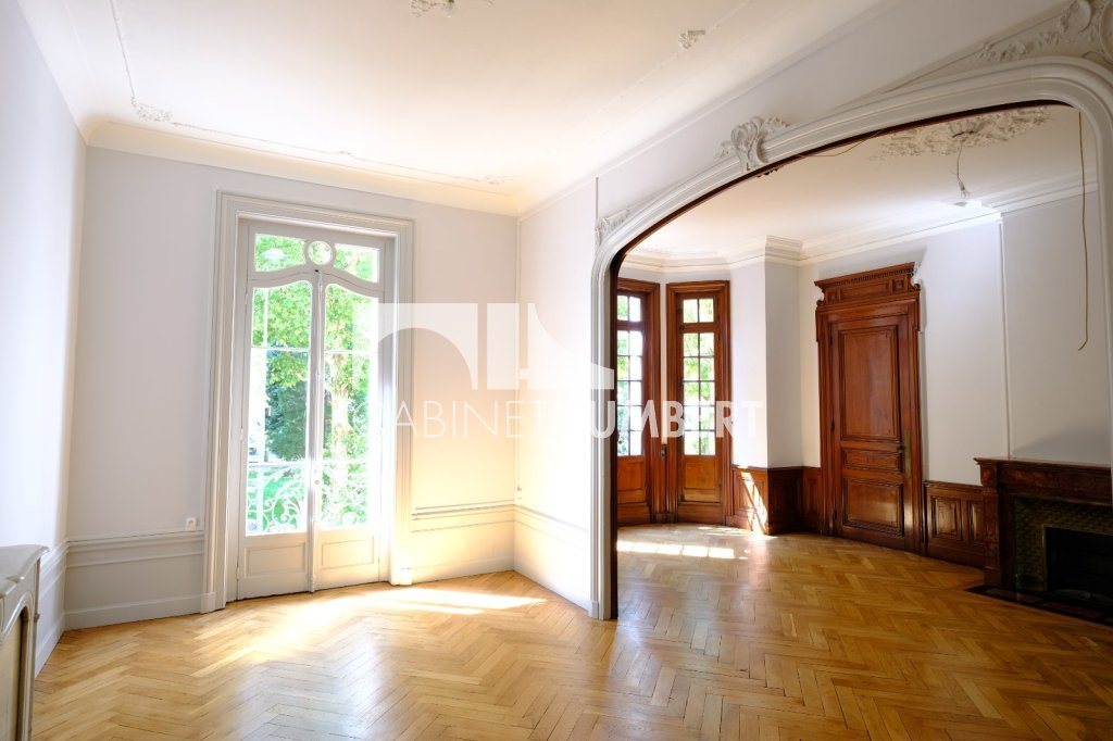 Appartement à louer, 198m², Saint-Etienne
