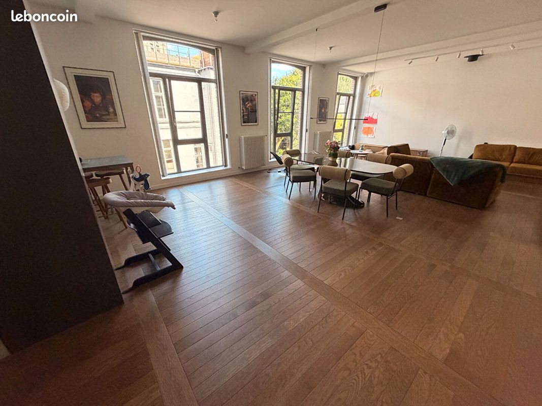 Appartement à louer, 244m², Lille