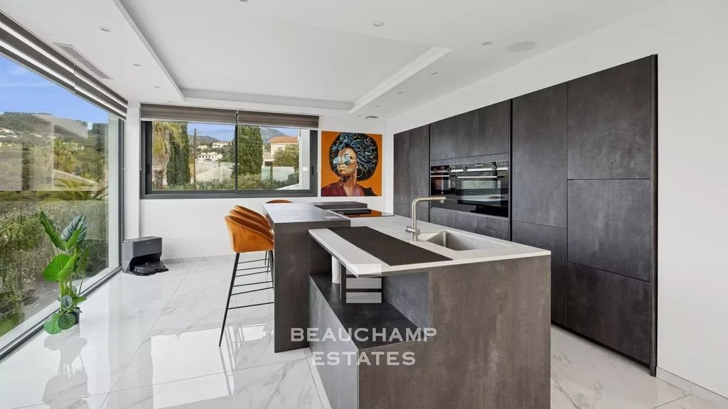 Maison à louer, 300m², Nice