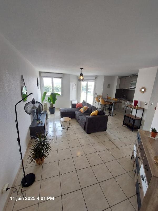 Appartement à louer, 64m², Saint-Estève