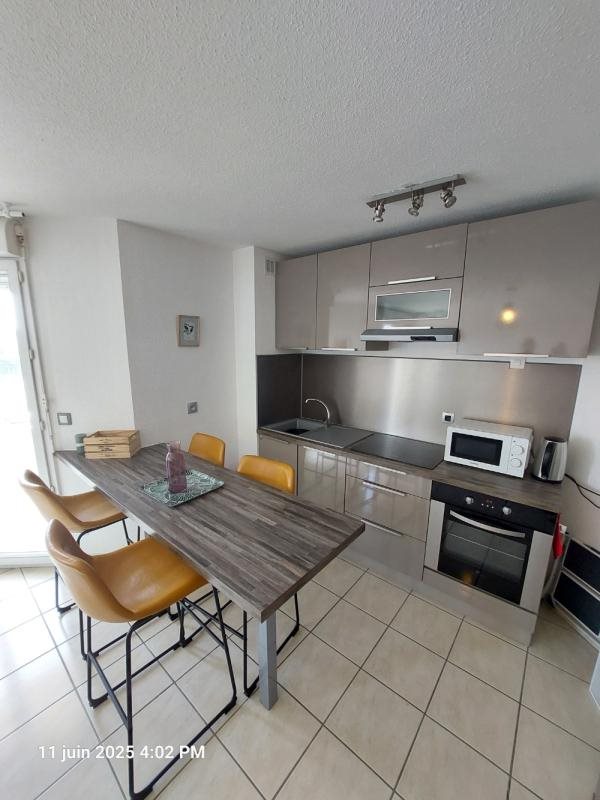 Appartement à louer, 64m², Saint-Estève