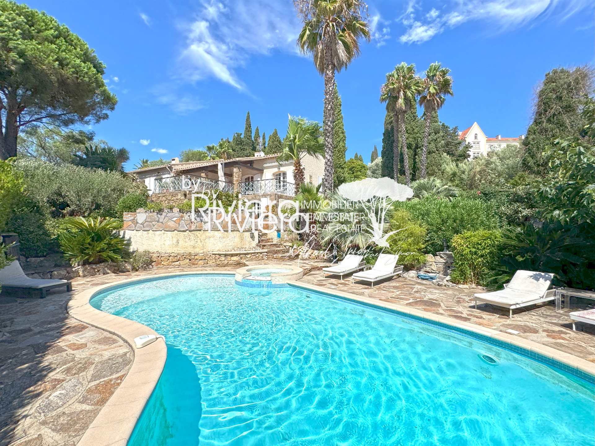 Maison à vendre, 180m², La Croix-Valmer
