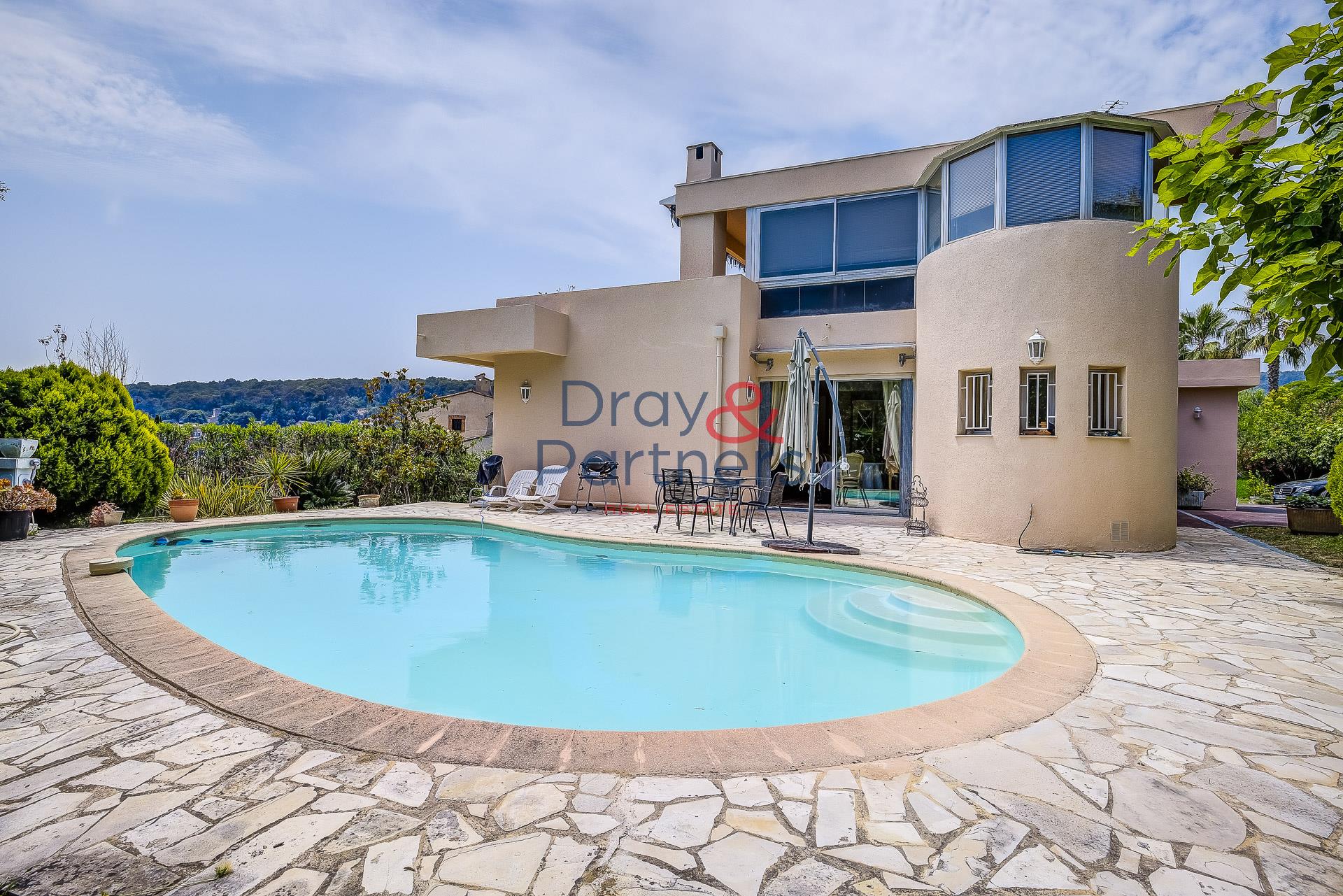 Maison à vendre, 160m², La Colle-sur-Loup