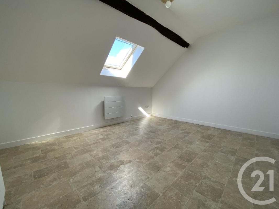 Appartement à louer, 25m², Pont-Sainte-Maxence