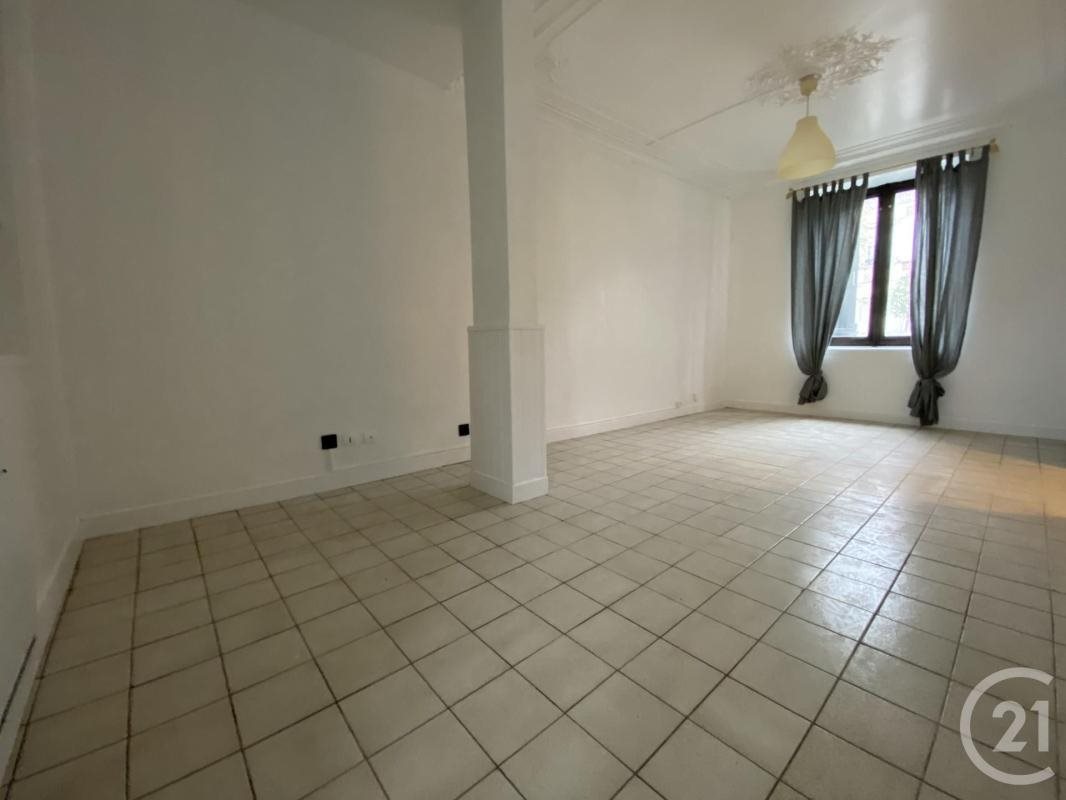 Appartement à louer, 26m², Pont-Sainte-Maxence