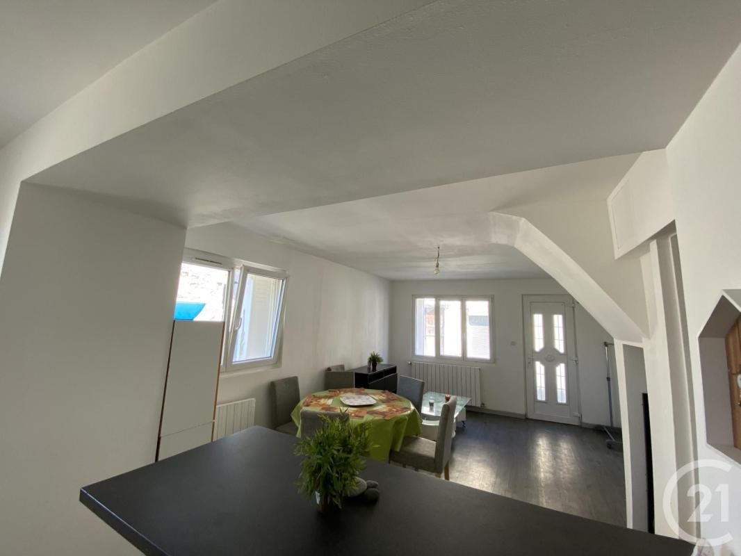 Maison à louer, 66m², Pont-Sainte-Maxence