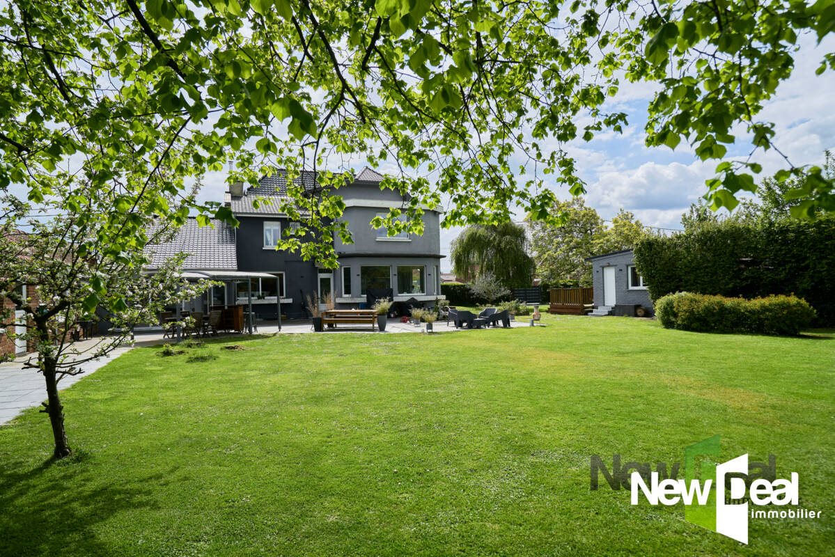 Maison à vendre, 390m², Rosult