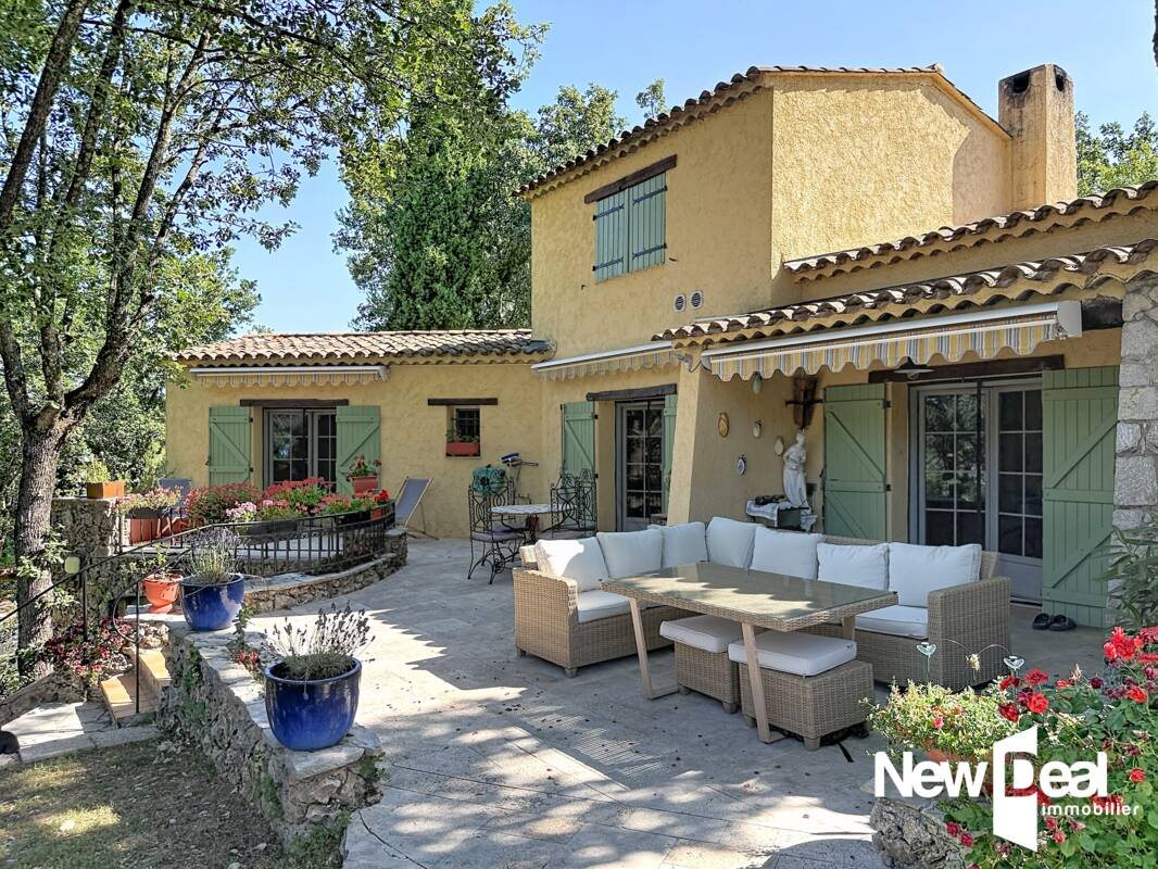 Maison à vendre, 245m², Saint-Paul-en-Forêt