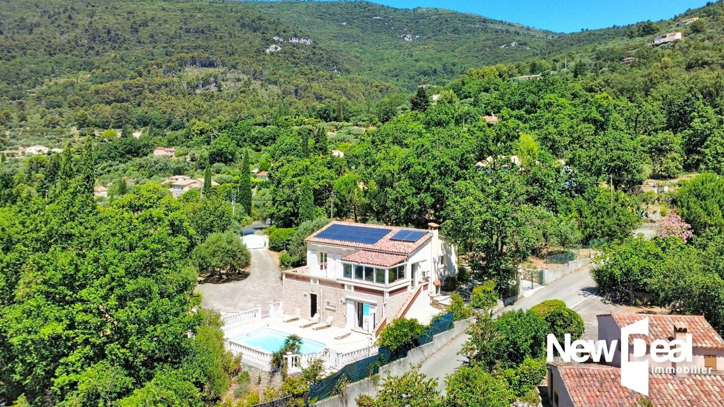 Maison à vendre, 100m², Seillans