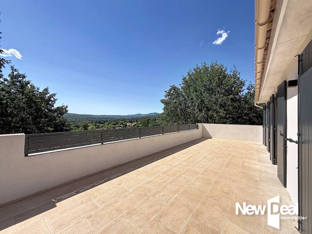 Appartement à vendre, 80m², Montauroux