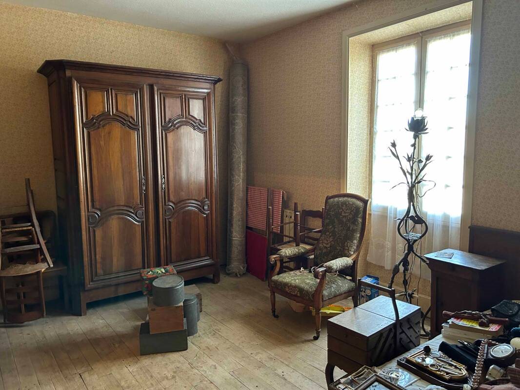 Maison à vendre, 183m², Saint-Aulaire