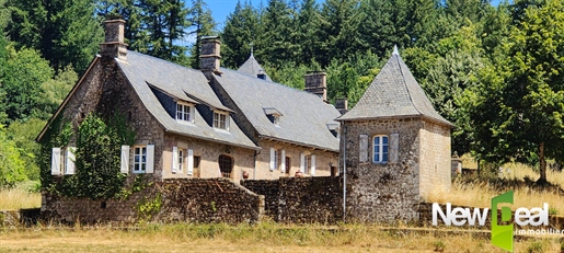 13 pièces 600 m² · à Marcillac-la-Croisille · 600 m² · 987 000 €