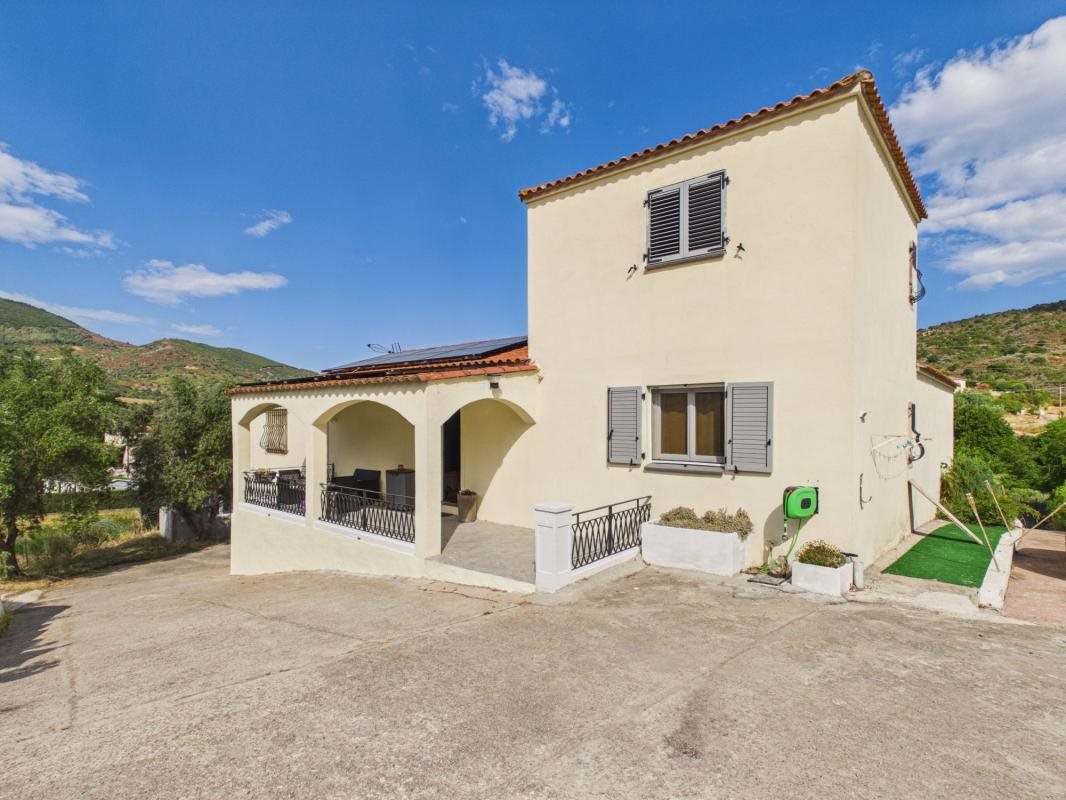 Maison à vendre, 253m², Alata