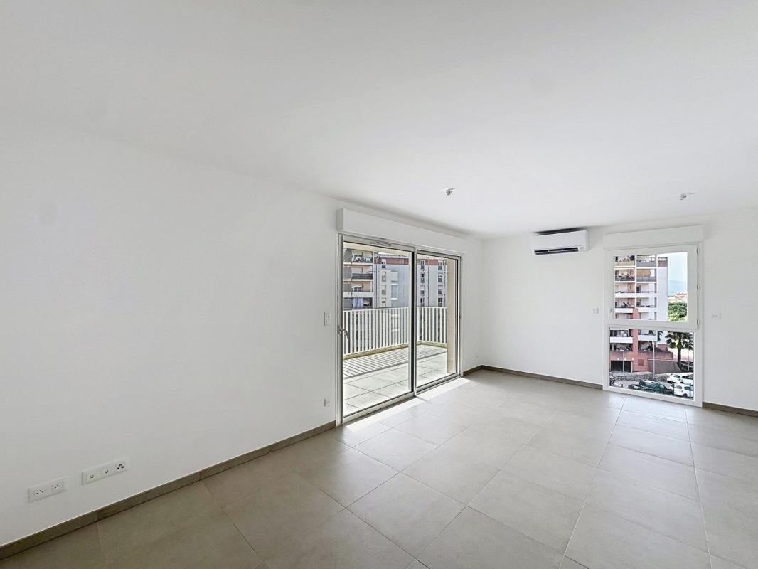 Appartement à louer, 49m², Ajaccio