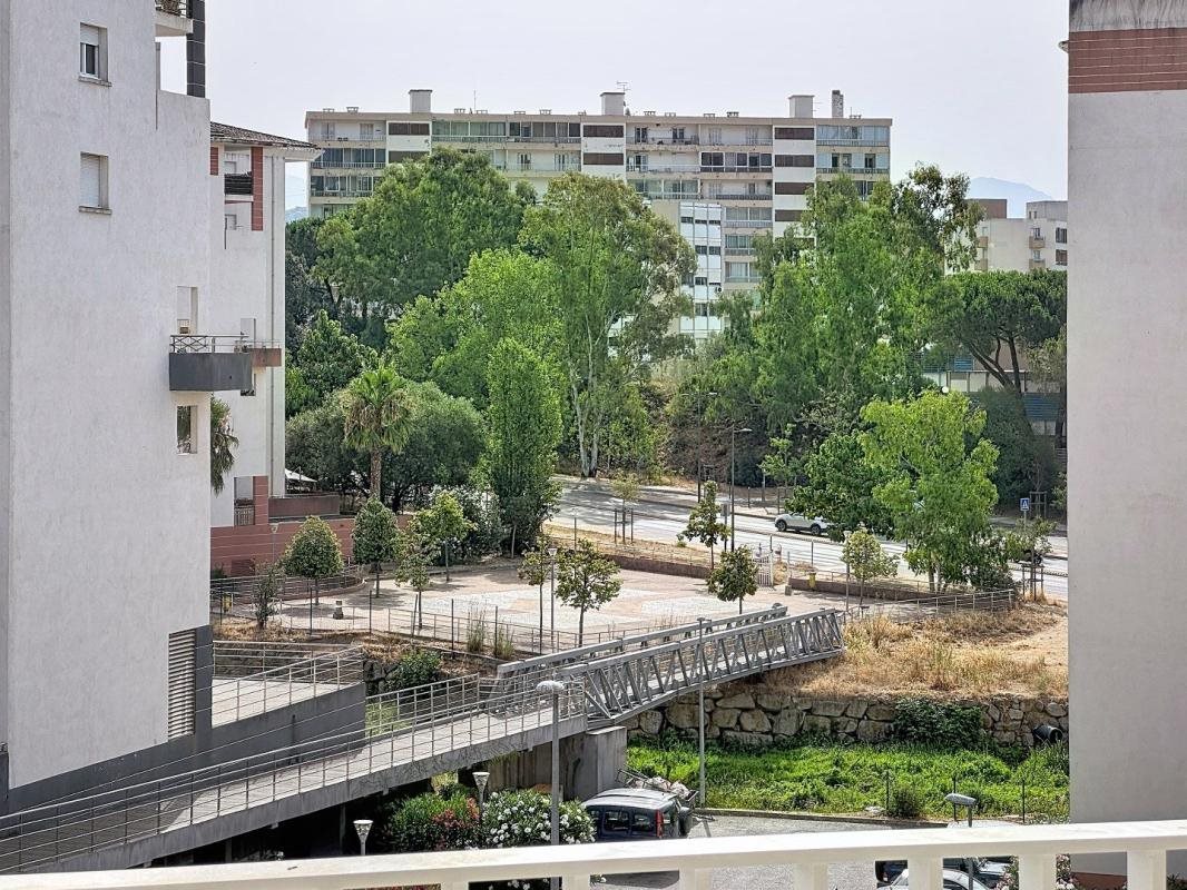 Appartement à louer, 49m², Ajaccio