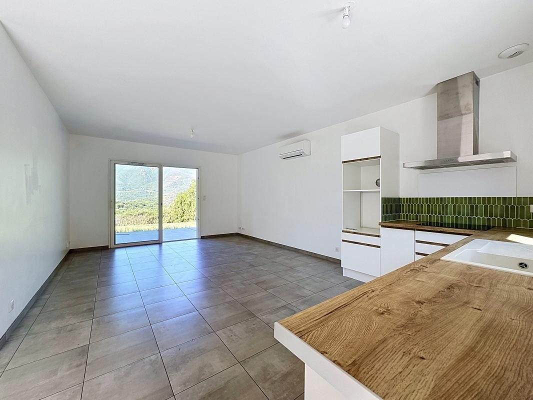 Appartement à louer, 68m², Eccica-Suarella