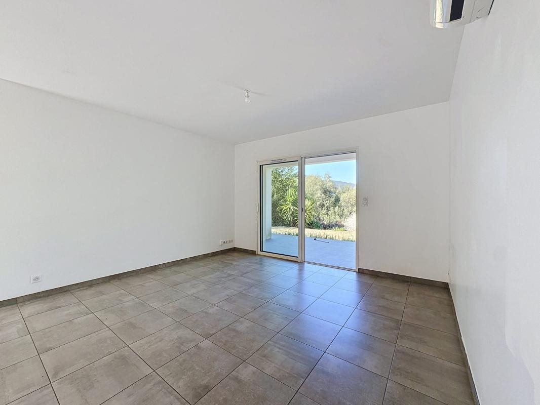 Appartement à louer, 68m², Eccica-Suarella