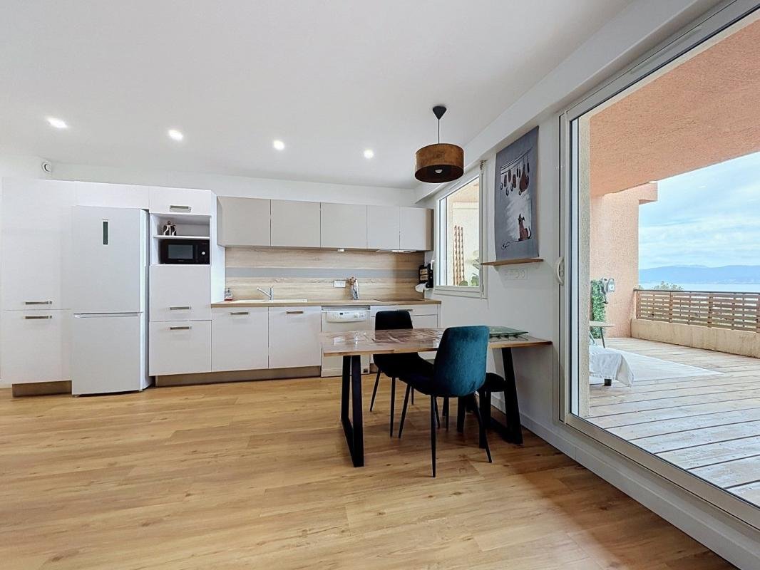 Appartement à louer, 51m², Ajaccio