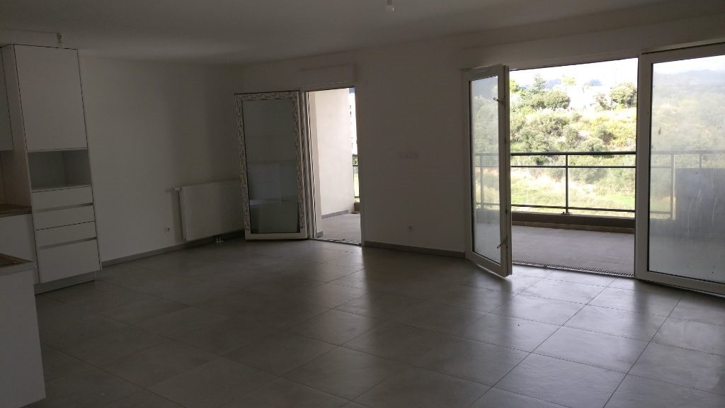 Appartement à louer, 94m², Ajaccio