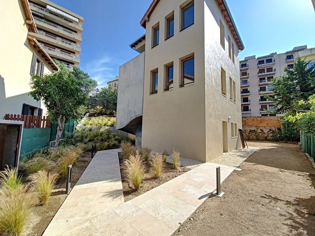 Appartement à louer, 45m², Ajaccio