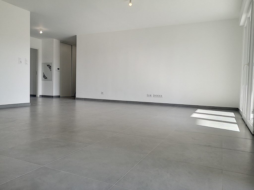 Appartement à louer, 87m², Ajaccio