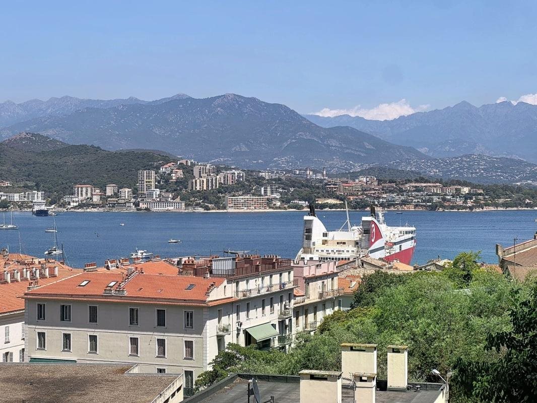 Appartement à louer, 54m², Ajaccio