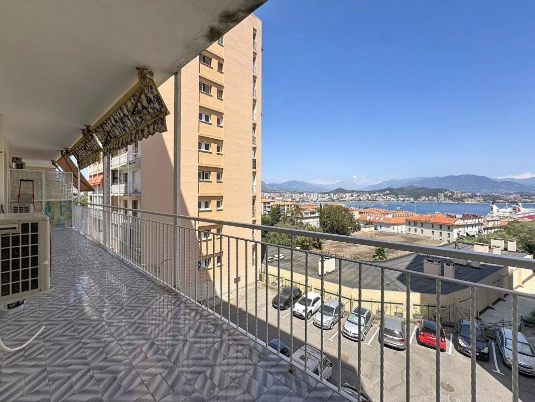 Appartement à louer, 54m², Ajaccio