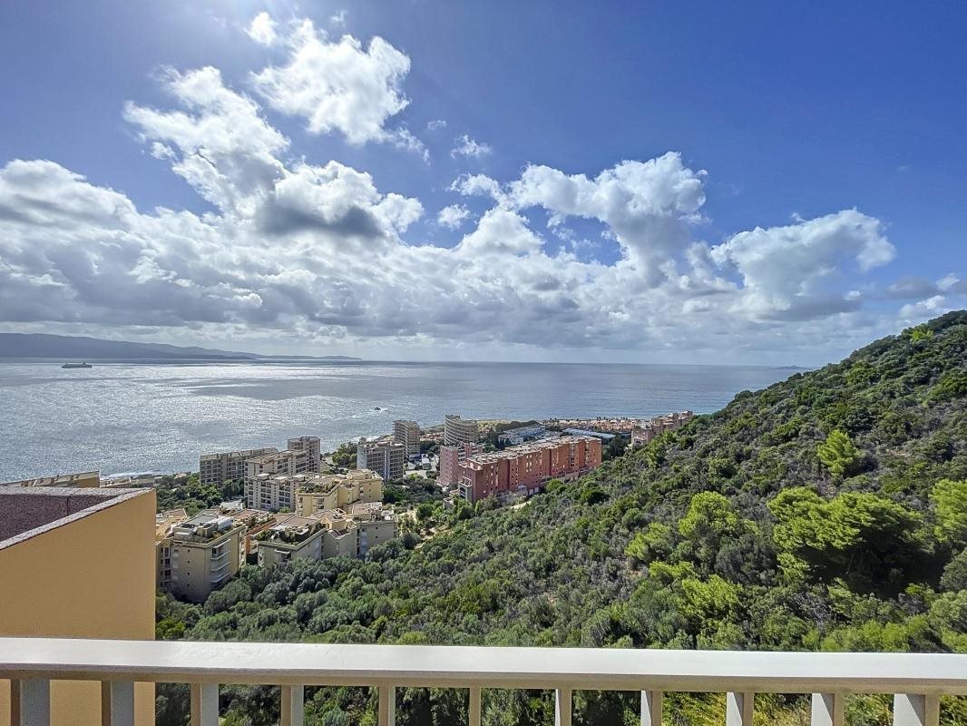 Appartement à louer, 54m², Ajaccio