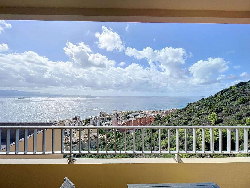 Appartement à louer, 54m², Ajaccio