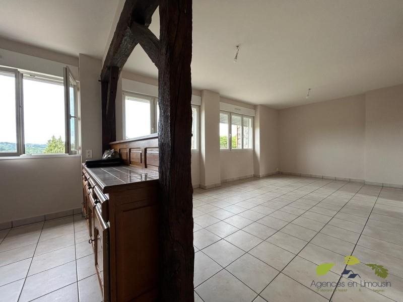 Appartement à louer, 65m², Saint-Léonard-de-Noblat