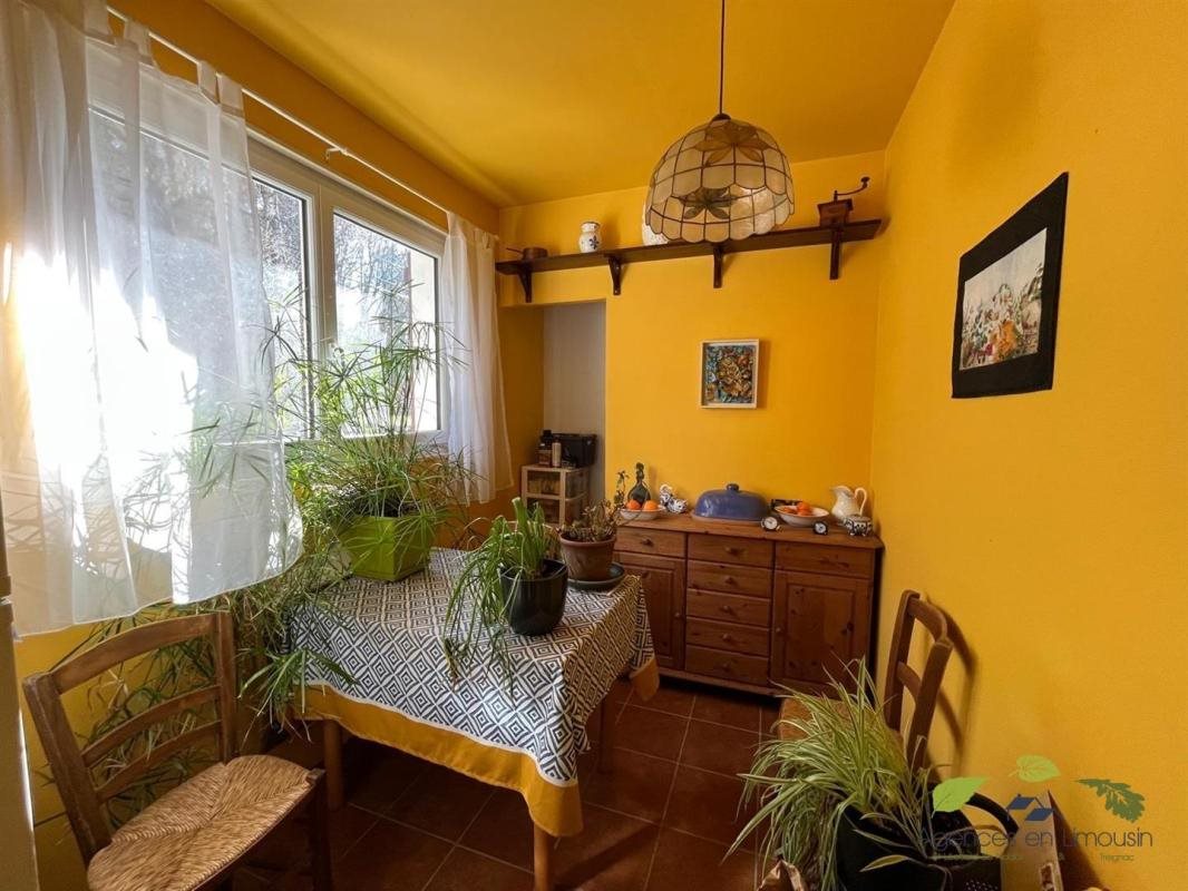Maison à vendre, 95m², Saint-Amand-Jartoudeix