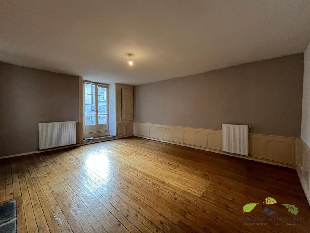 Appartement à louer, 80m², Saint-Léonard-de-Noblat
