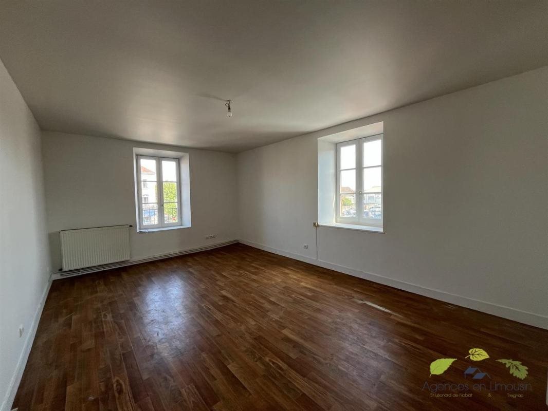 Appartement à louer, 55m², Saint-Léonard-de-Noblat