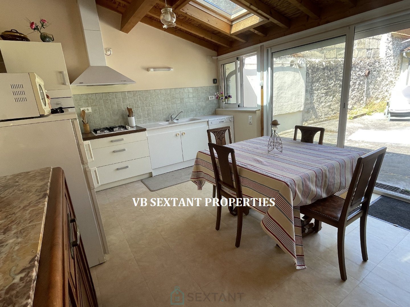 Maison à vendre, 129m², Sauveterre-de-Guyenne