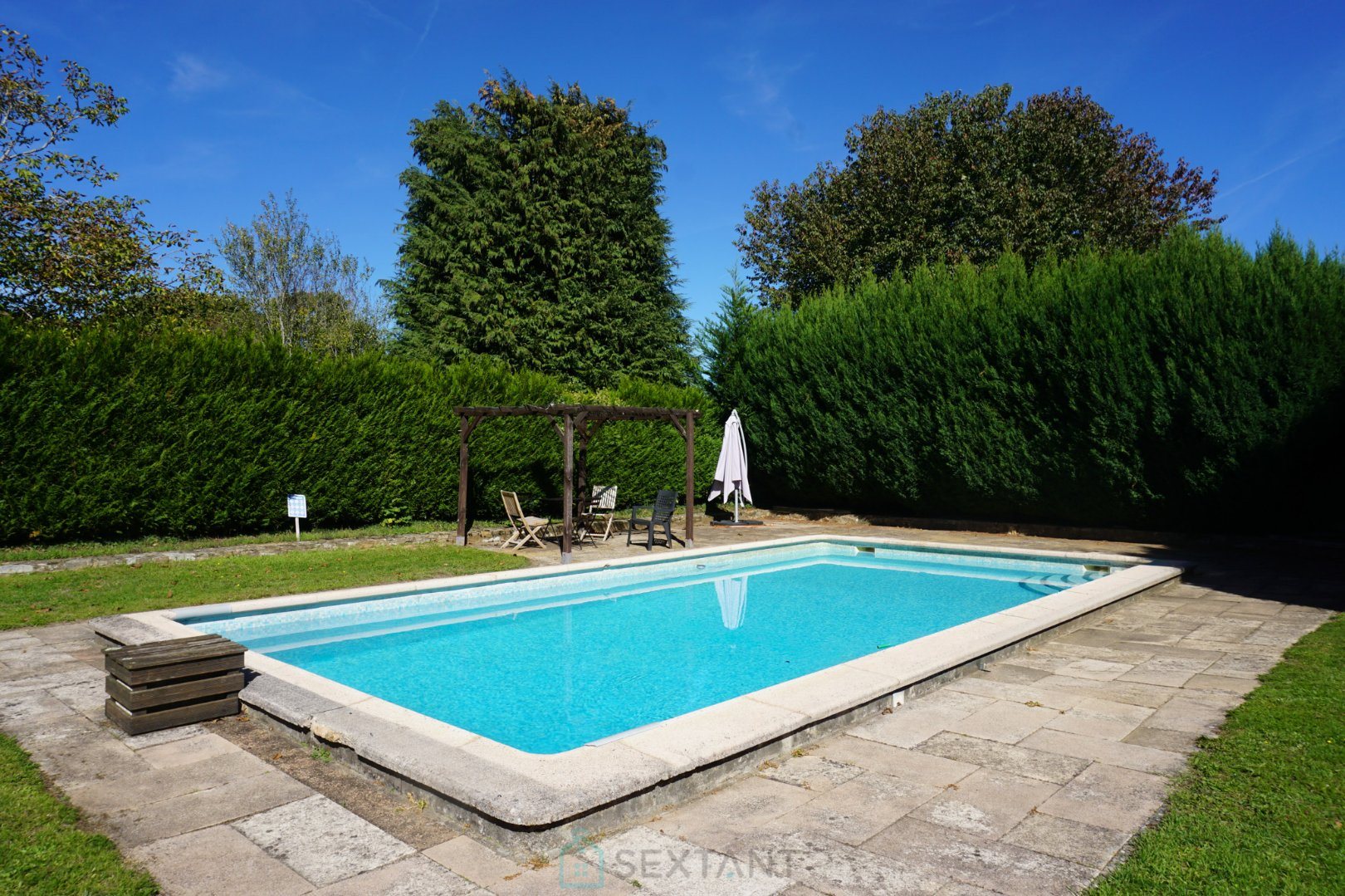 Maison à vendre, 163m², Sarrazac