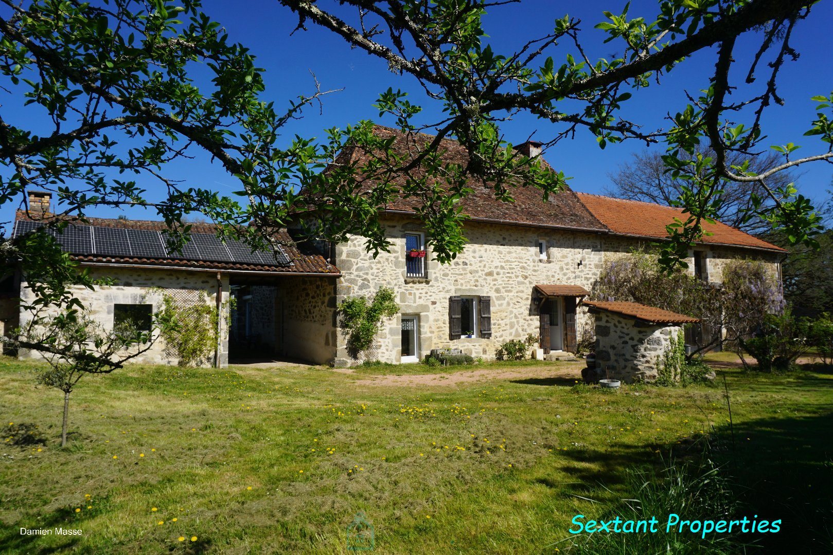 Maison à vendre, 260m², Saint-Saud-Lacoussière
