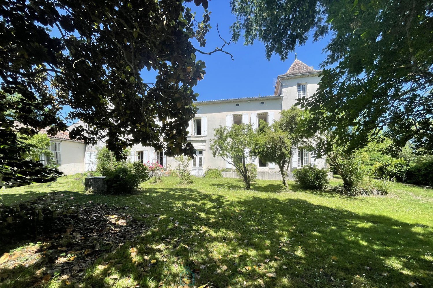 Maison à vendre, 685m², Barbezieux-Saint-Hilaire