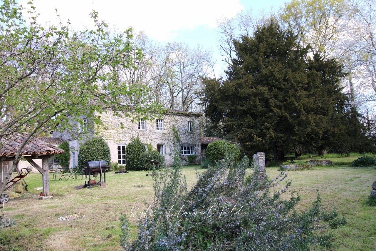 Maison à vendre, 360m², Montendre
