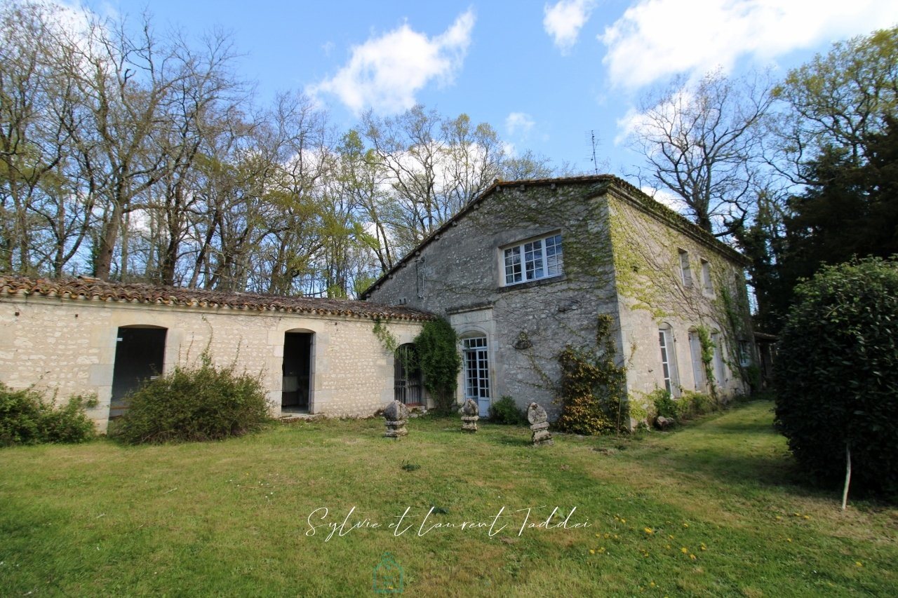 Maison à vendre, 360m², Montendre
