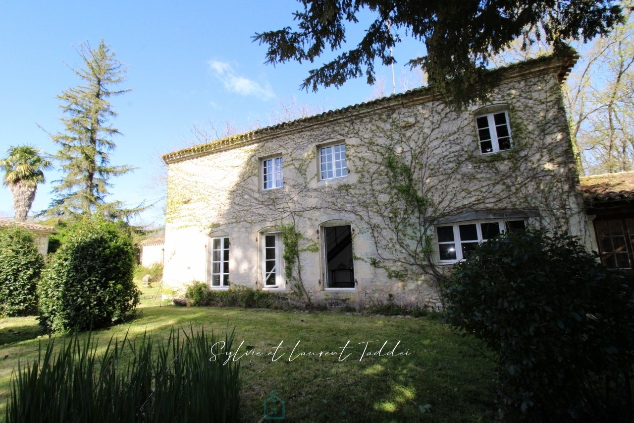 Maison à vendre, 360m², Montendre