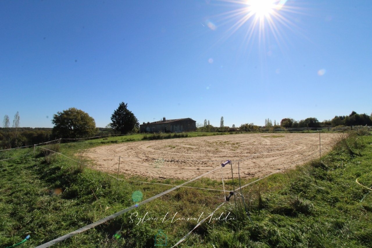 Maison à vendre, 300m², Montguyon