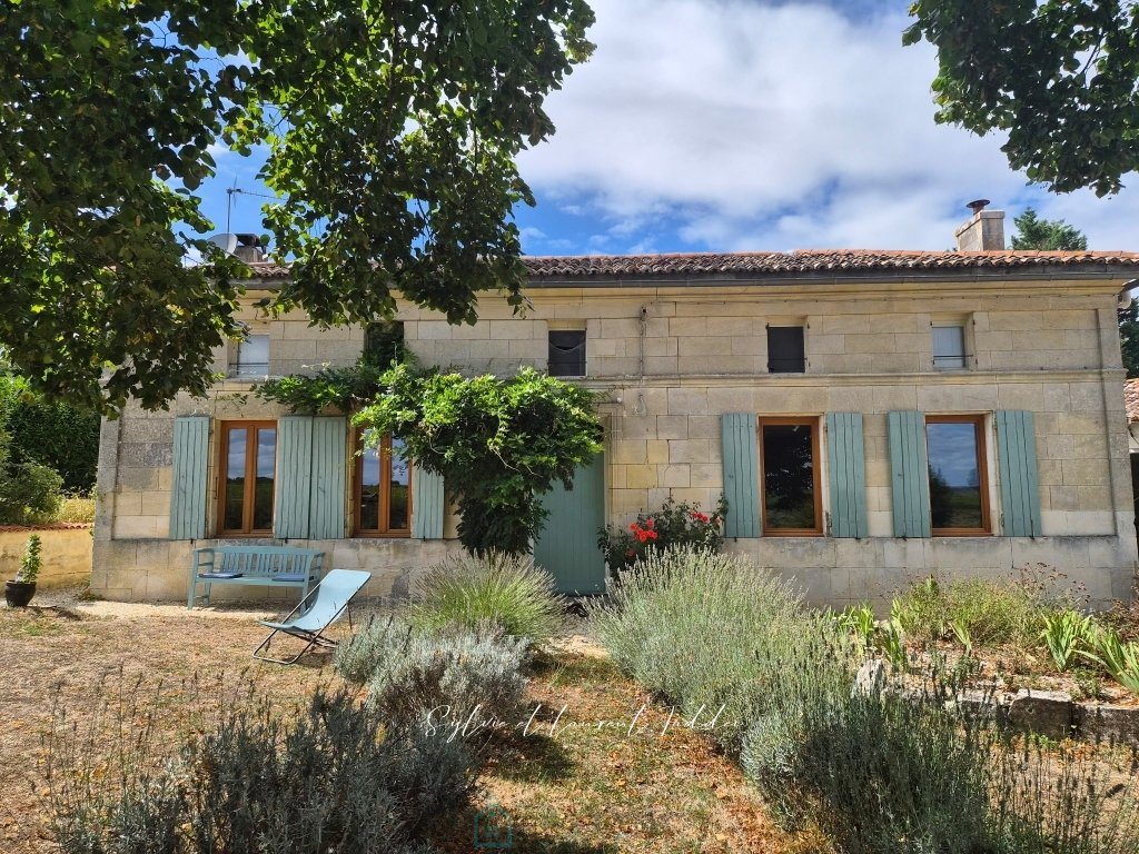 Maison à vendre, 155m², Montendre