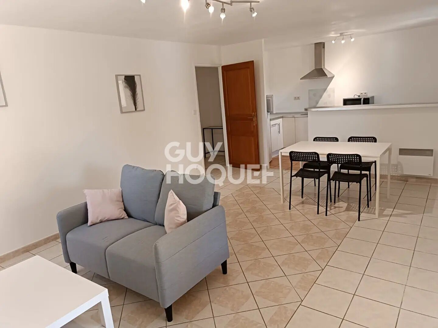 Appartement à louer, 60m², Violès