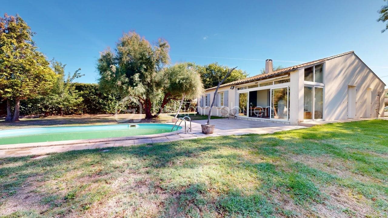 Maison à vendre, 100m², Nieul-lès-Saintes